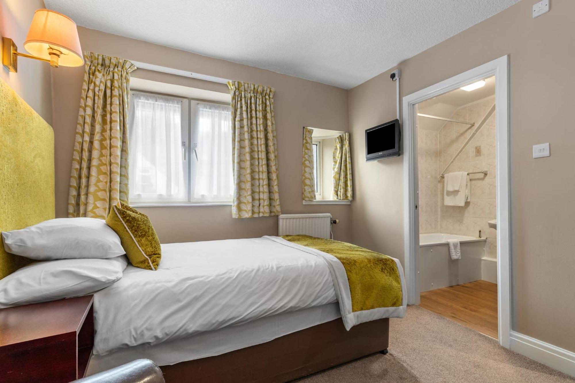 Mariners Hotel Haverfordwest Eksteriør billede